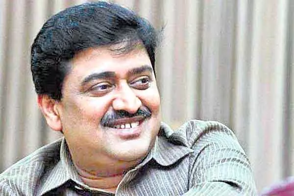 Relief For Ashok Chavan In Adarsh Housing Scam As Bombay High court - Sakshi