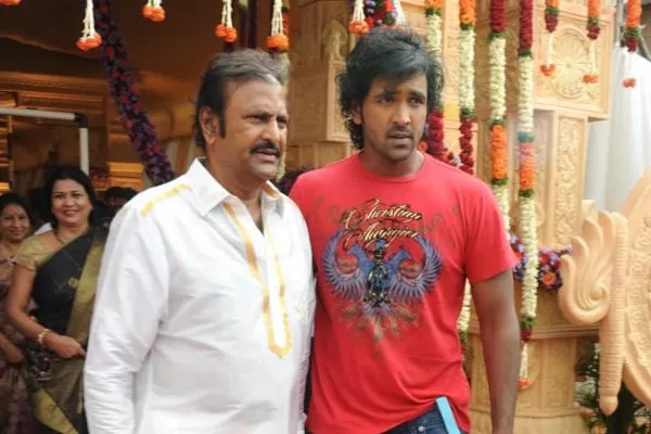 Mohan Babu is Ferocious as Villain in Gayatri: Vishnu Manchu - Sakshi