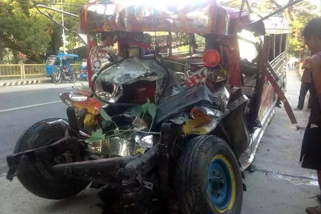 road accident in philippines - Sakshi