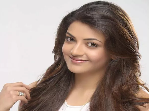 kajal agarwal acts in paris paris movie - Sakshi