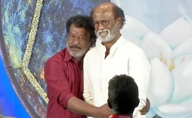 rajinikanth meet with fans fourth day - Sakshi