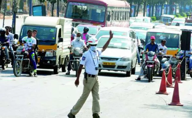 Hyderabad Traffic diversions for New year celebrations - Sakshi