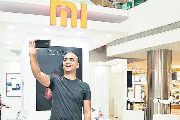 Xiaomi eyes to set up more plants in India to add capacity - Sakshi