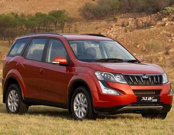 Mahindra rolls out petrol XUV500 at Rs 15.49 lakh - Sakshi