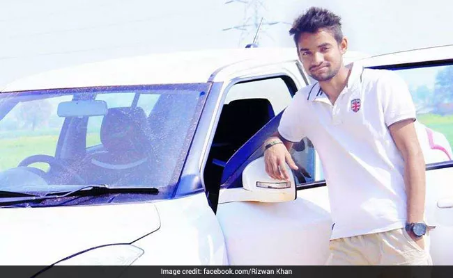 jamia student found dead in car with bullet wound - Sakshi