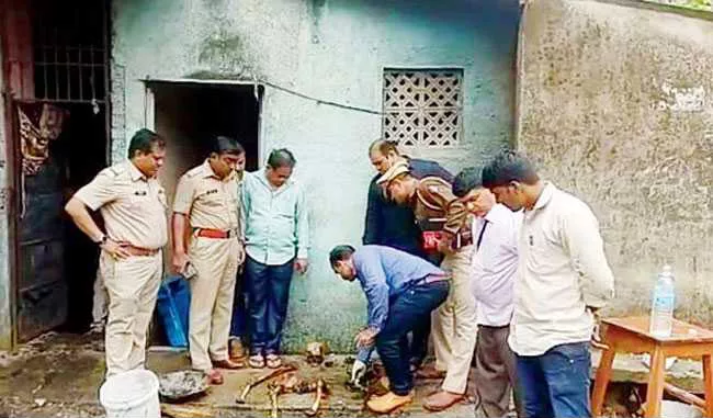 Mumbai Woman Killed Husband, Kept Body In Septic Tank - Sakshi