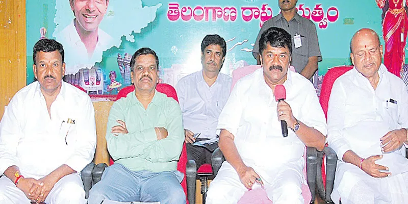 Government schemes should be utilized - Sakshi