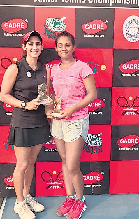 shivani Pair clinch ITF junior grade 3 title - Sakshi