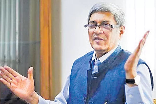 bibek debroy on income tax - Sakshi