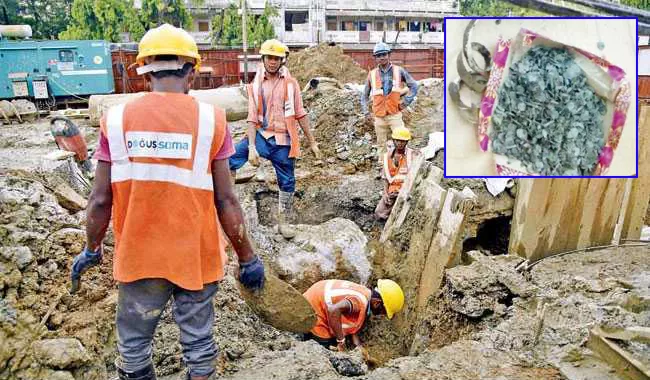 In Mumbai, Live Bomb Found At Metro Site - Sakshi