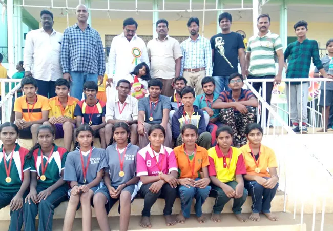 state under-19 speedball teams selected in school games - Sakshi