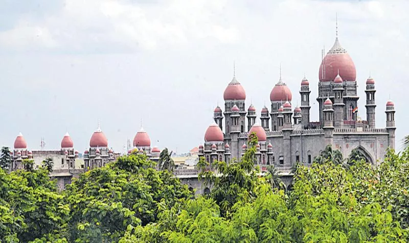 Students who wrote letters to the High Court Chief Justice - Sakshi