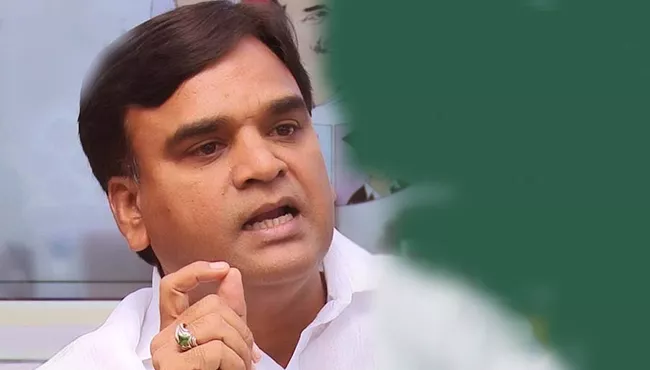 YSRCP mla Amjad Basha slams minister jawahar  - Sakshi