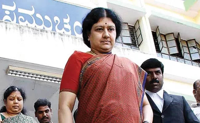 Gutka scam secret letter found in Sasikala room - Sakshi