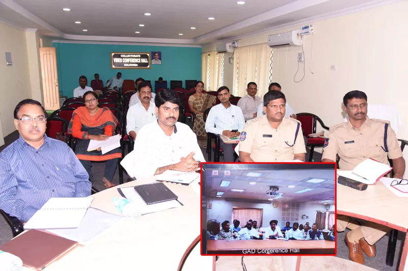 ministers video conference with district officers - Sakshi