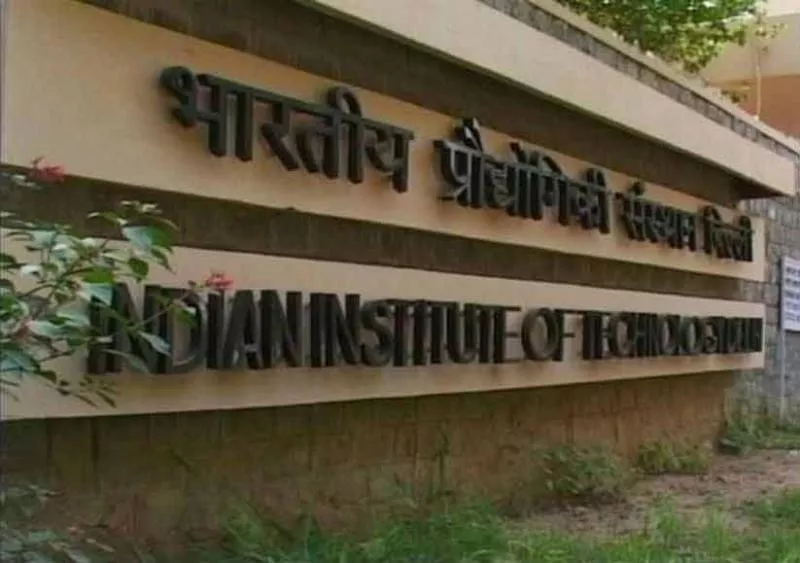 Make separate merit lists for girls, government tells IITs - Sakshi