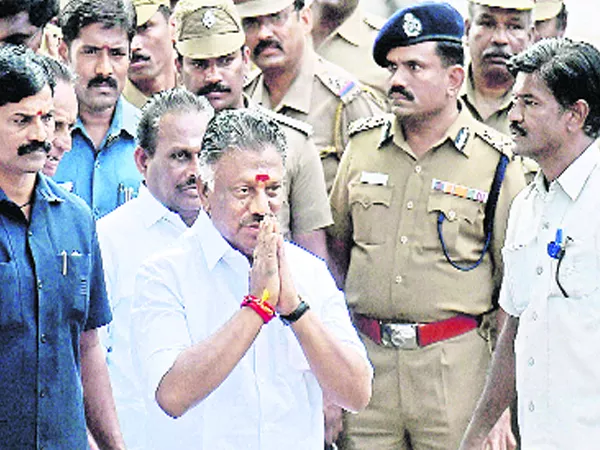 Tamil Nadu Deputy CM Panneerselvam in Delhi to meet PM Modi - Sakshi