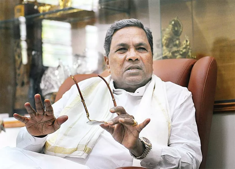 Is Siddaramaiah in search of a safe seat? - Sakshi