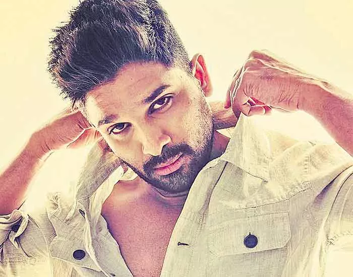 Record Price For Naa Peru Surya Satellite Rights - Sakshi