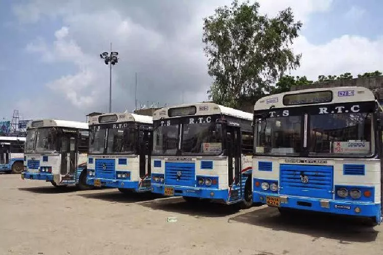 rtc buses are not available in nizamabad - Sakshi