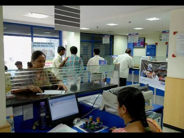 SBI to hire nearly 9,500 in customer operations, sales  - Sakshi