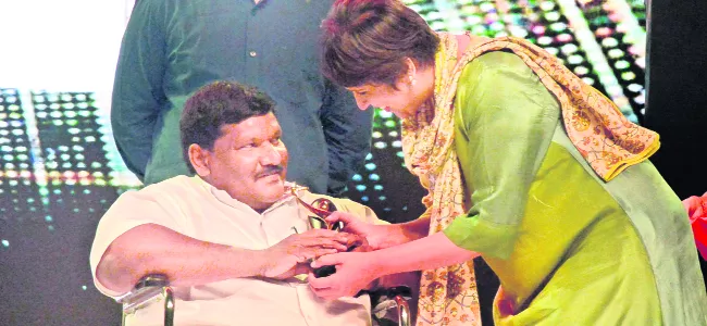 kagitha bhaskar rao Established Disabled ashram - Sakshi