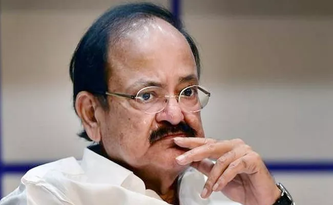 Venkaiah Naidu displeasure at intelligentsia over attack on Army - Sakshi