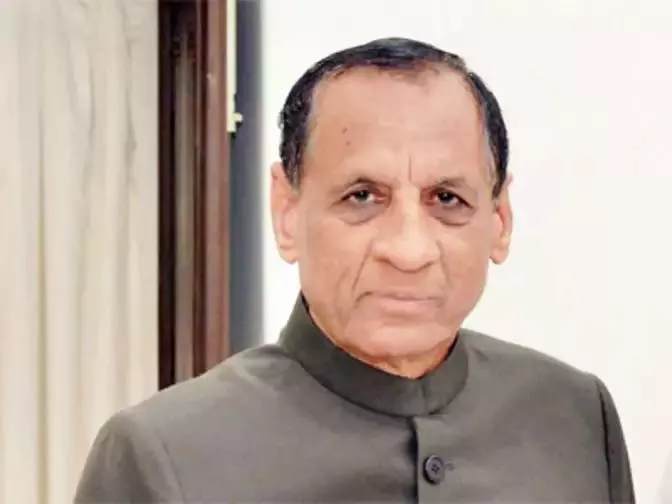 Governor ESL Narasimhan to hoist flag first in Telangana, later AP - Sakshi