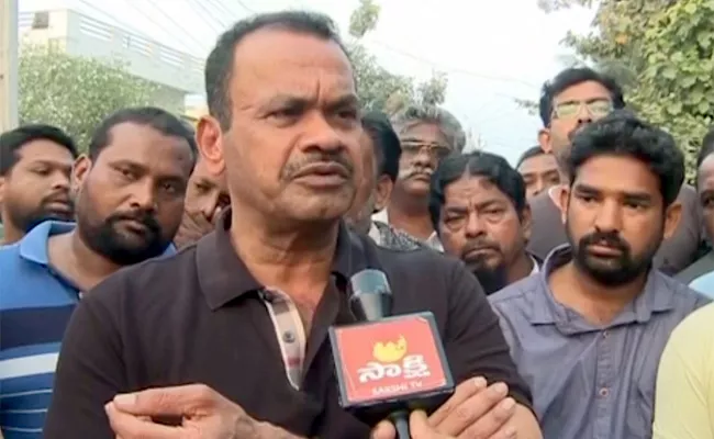 Vemula Veeresham is also a nayeem : komatireddy venkat reddy - Sakshi