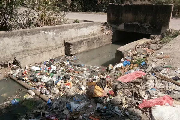 how drainage water flows - Sakshi