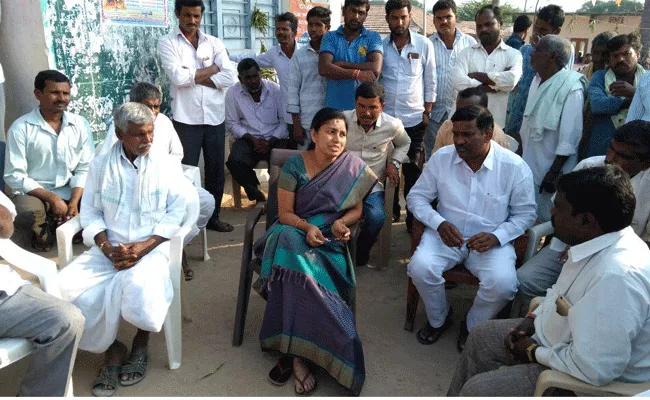 To cooperate for the construction of the Gandhamala project requested by the government whip - Sakshi