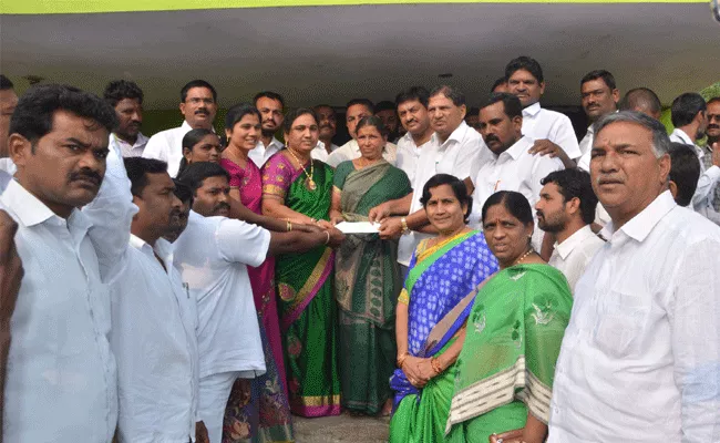 Women's welfare is telangana  government's goal says MLA Bhaskar Rao - Sakshi