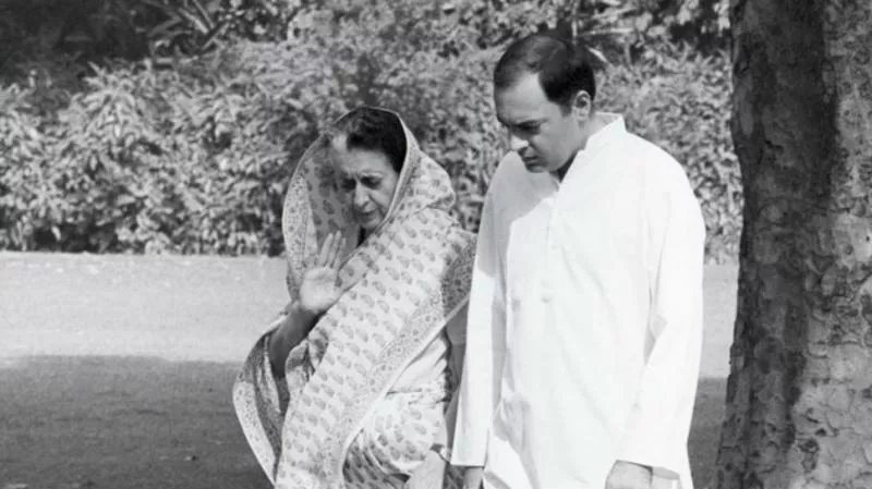 Rajiv Gandhi was supervising killings during 1984 anti-Sikh riots - Sakshi