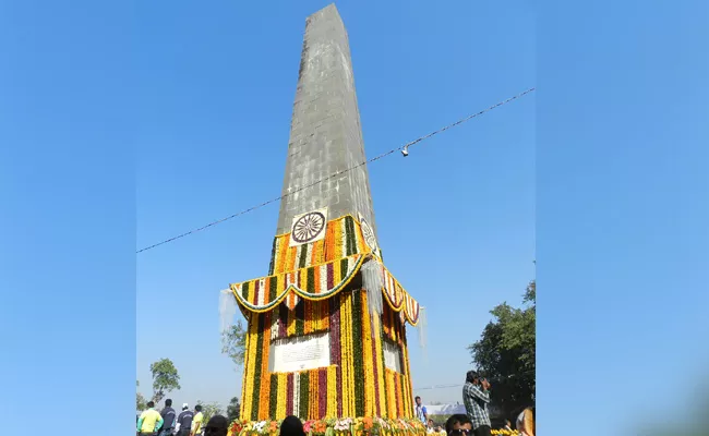 first time in history clashes between dalits and marathas in mumbai - Sakshi