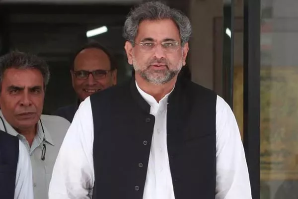 Pakistan PM Shahid Khaqan Abbasi Summons Security Meet Over Donald Trump's Tweet - Sakshi