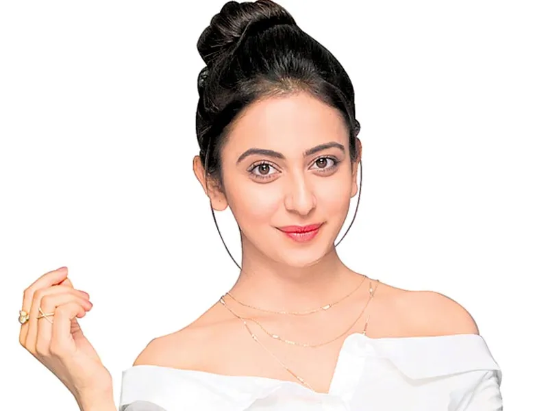 actress Rakul Preet Singh feels she speaks better Telugu than Punjabi - Sakshi