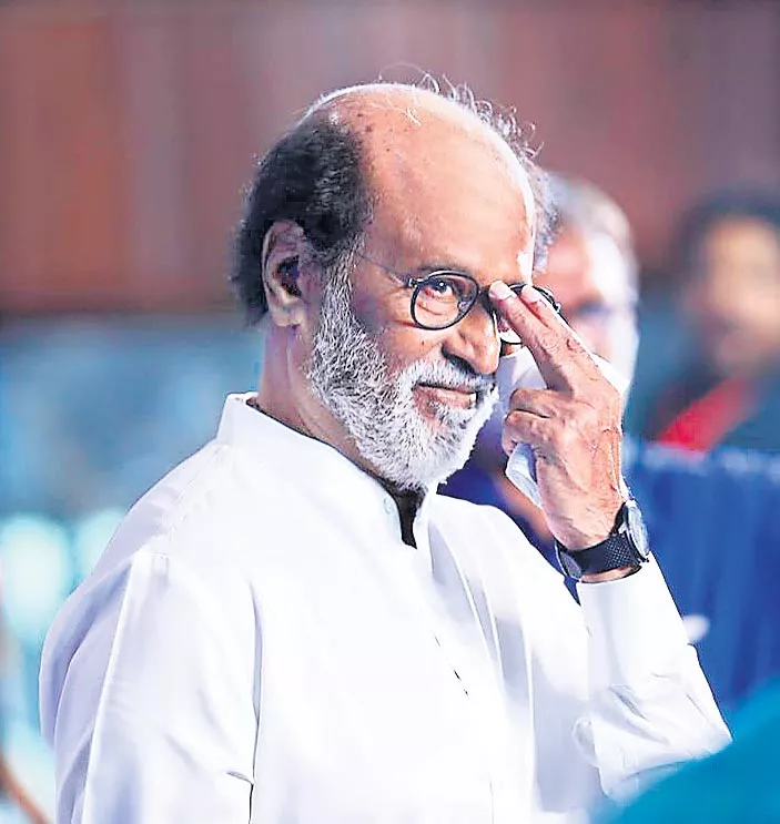 Rajinikanth's 2.0 may become first south Indian film to release in Saudi Arabia - Sakshi