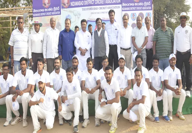 medchal cricket team won the venkataswamy dwaraka tourney - Sakshi