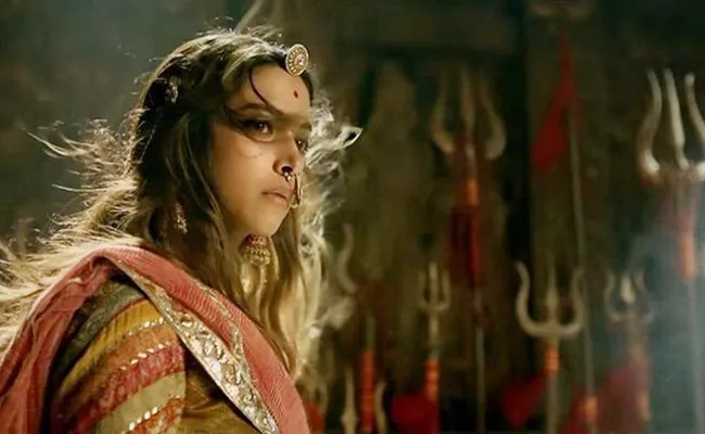 Karni Sena Demands Complete Ban On Padmavati - Sakshi