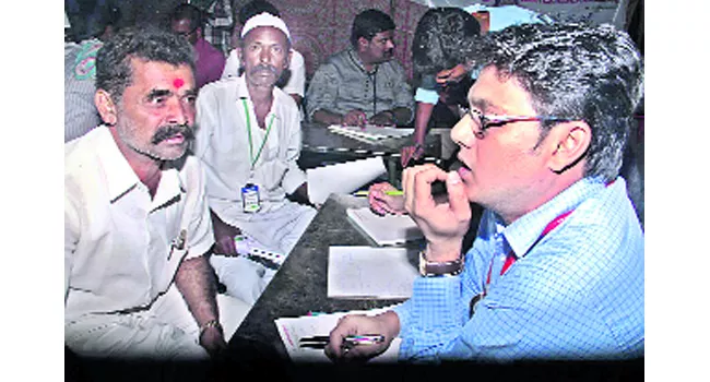 Medical camp in praja sankalpa yatra - Sakshi