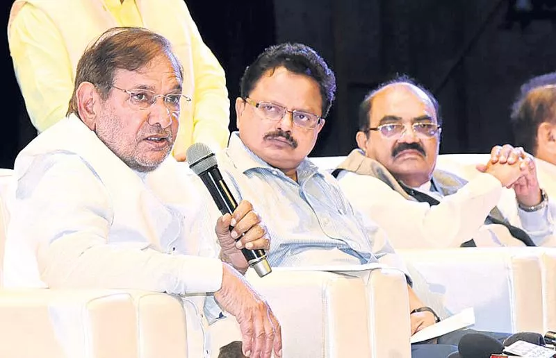 Sharad Yadav comments on chandrababu - Sakshi