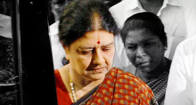 sashikala worry about gutka case Inquiry - Sakshi