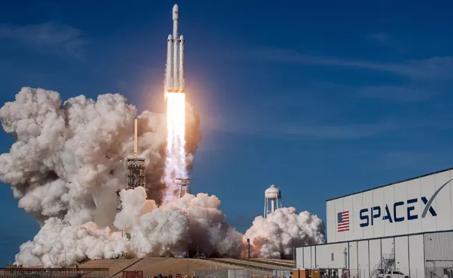 Falcon Heavy launch is a new achievements in space - Sakshi