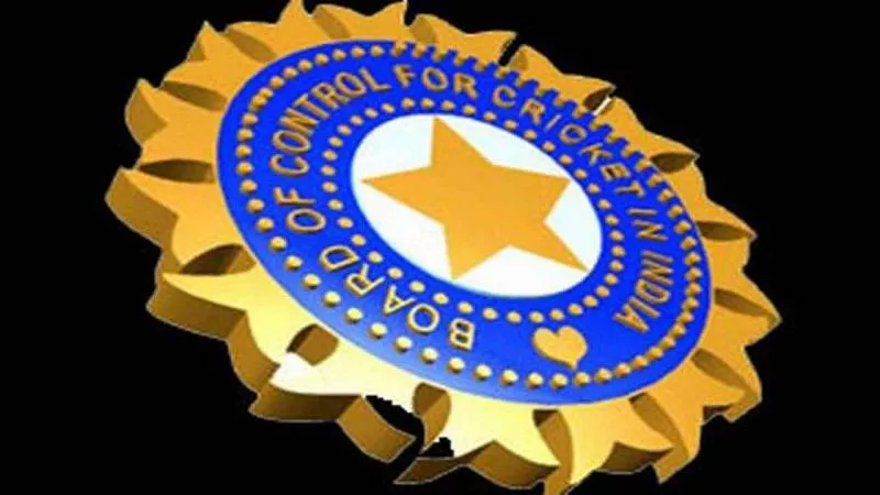 BCCI should show the initiative - sunil gavaskar - Sakshi