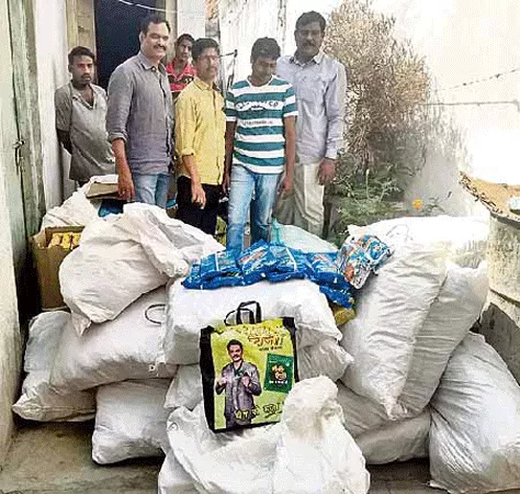 Vigilance Enforcement Officers seized illegal gutka packets in medak - Sakshi