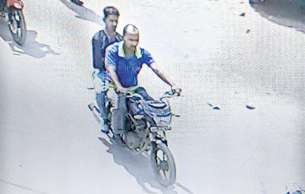 Yamaha bike crucial to pregnant murder case - Sakshi