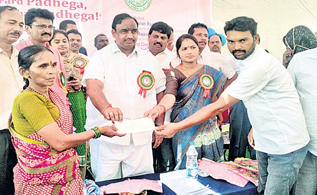 telangana government increased financial support to kalyana laxmi scheme - Sakshi