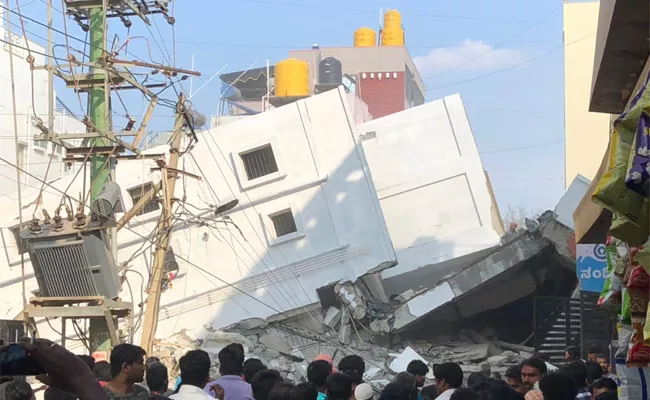 Five storeyed building collapses in Bengaluru - Sakshi