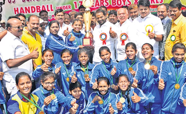 telangana teams got titles in sgfi games - Sakshi