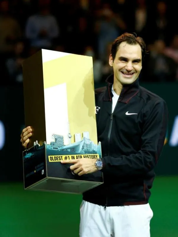 Roger Federer turns the clock back, becoming the oldest man to reach tennis world number one - Sakshi